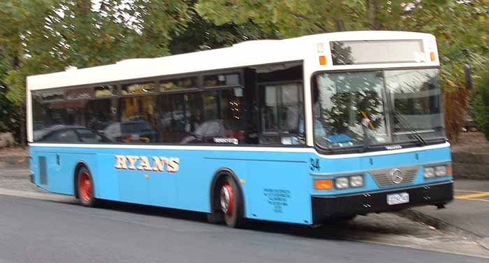 Ryans Mercedes O405NH Volgren 34